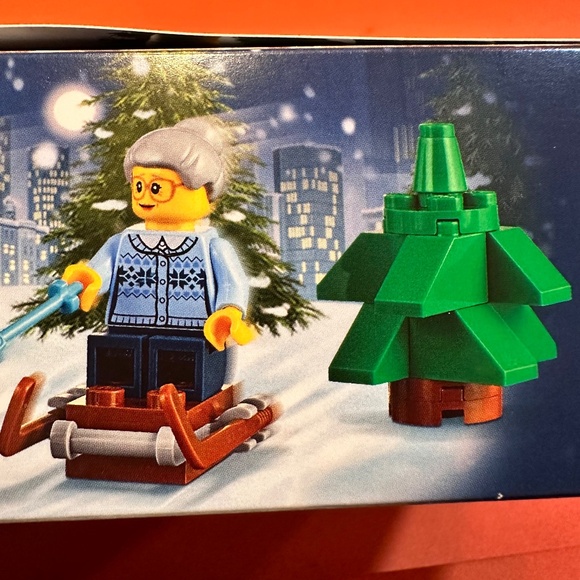 Lego City Adventure Calendar - Picture 2 of 13